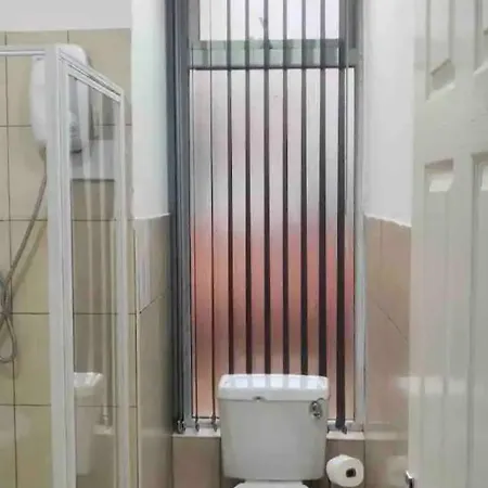 *cosy 1 Bedroom Nxt To Roundhay And Centre * 公寓 利兹